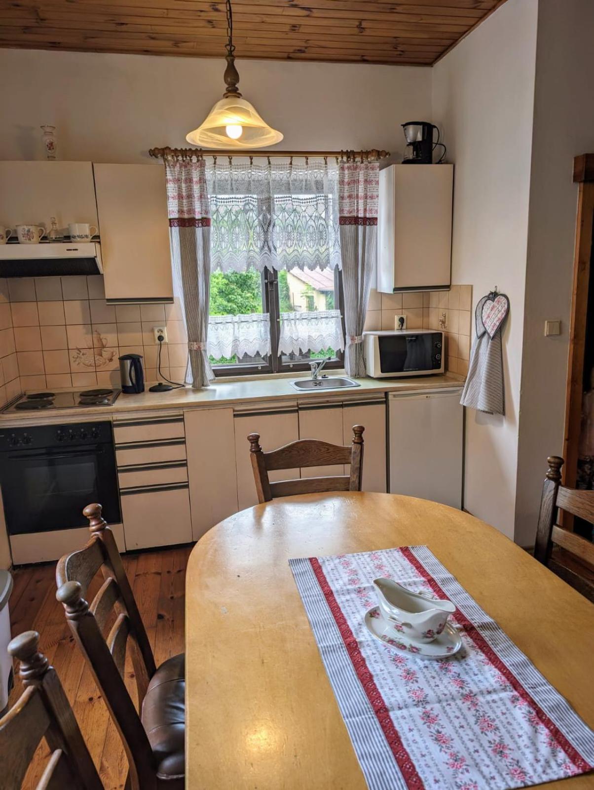 Apartman V Pensionu U Holzaepfelu Červený Kostelec Eksteriør billede